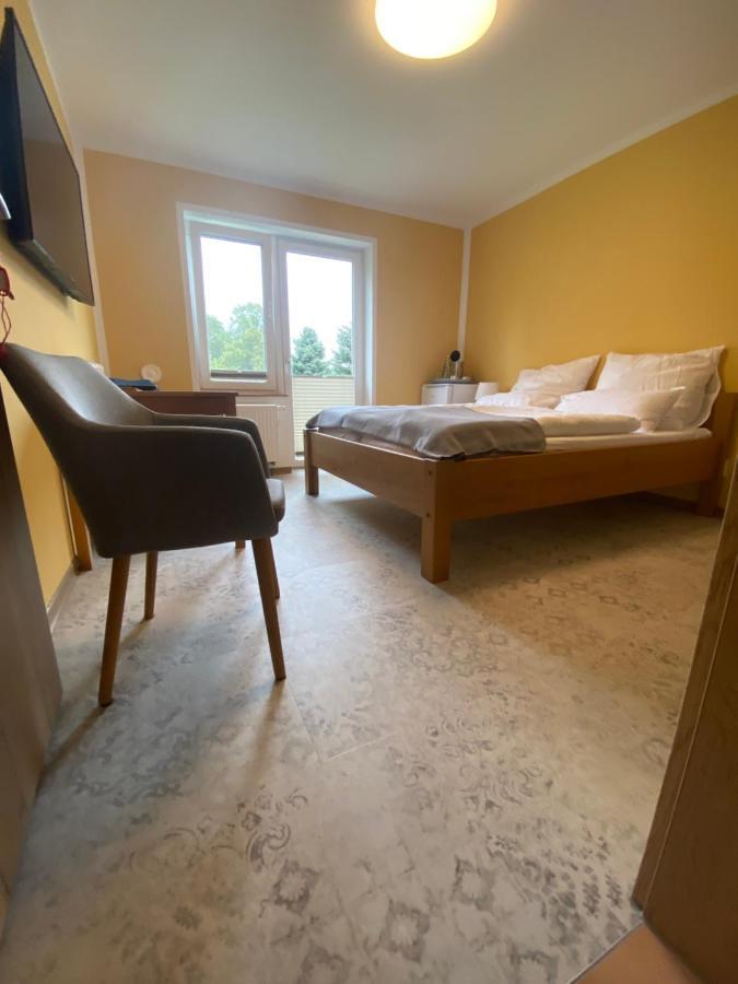Deyelsdorf Vorsicht Hotel מראה חיצוני תמונה